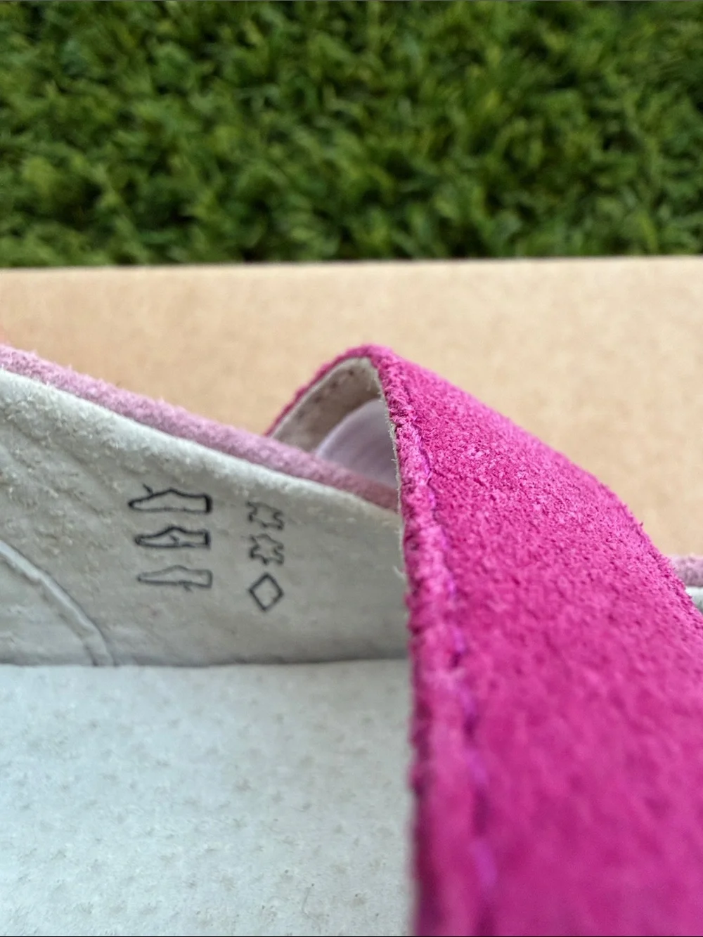 Girls Two-Tone Pink Suede Mary Jane Shoes